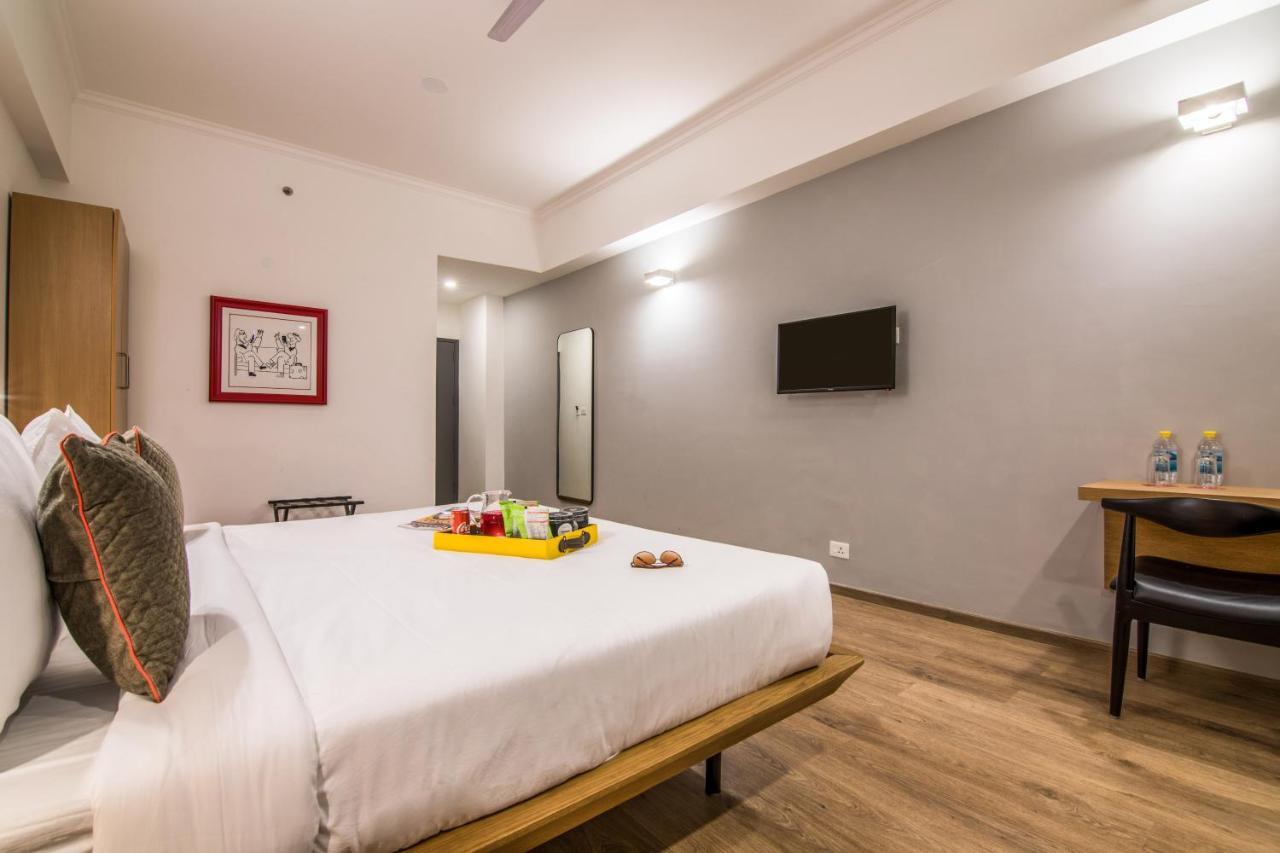 נוידה Oyo Townhouse 028 Corporate Suite מראה חיצוני תמונה