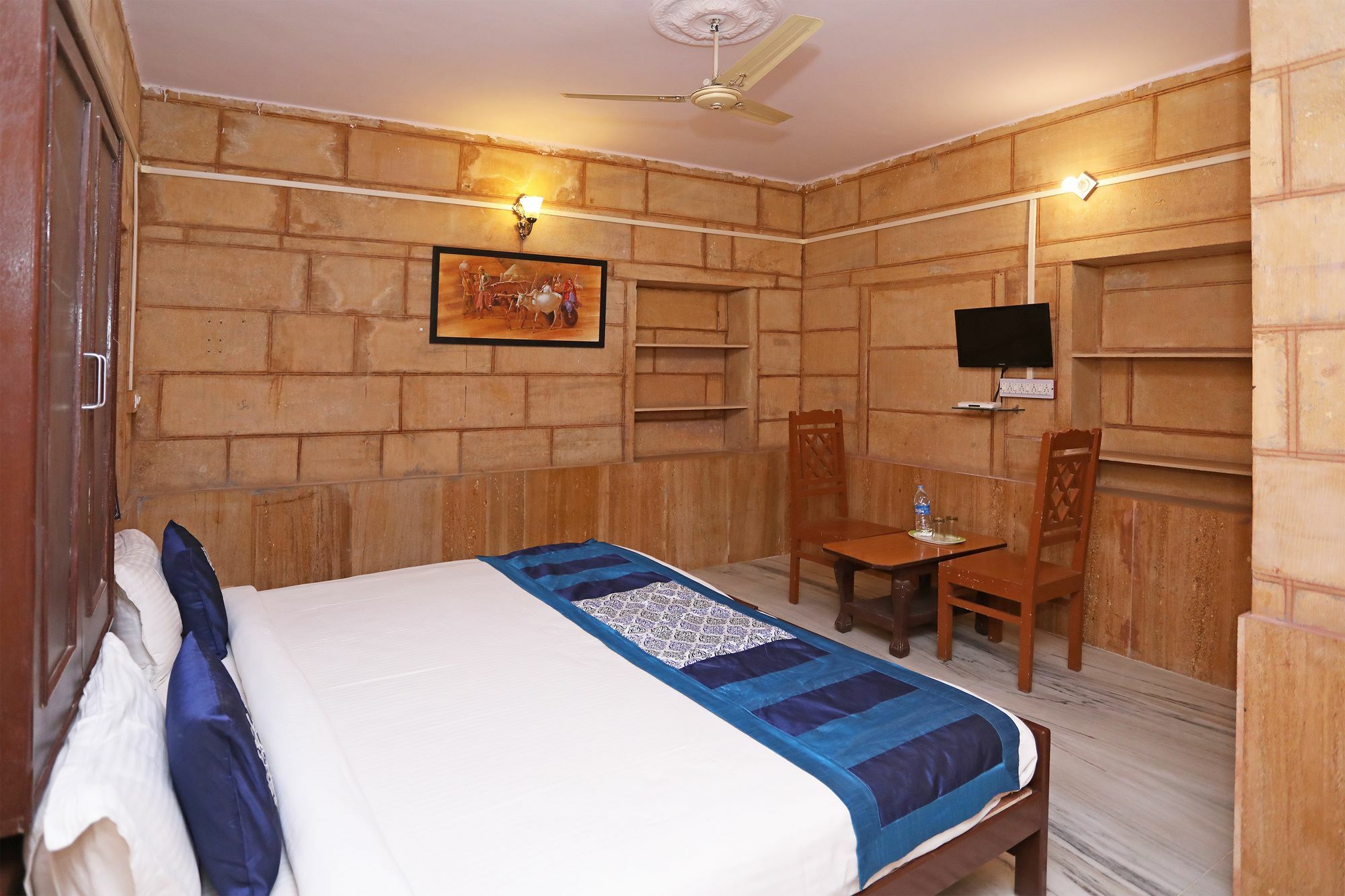 נוידה Oyo Townhouse 028 Corporate Suite מראה חיצוני תמונה